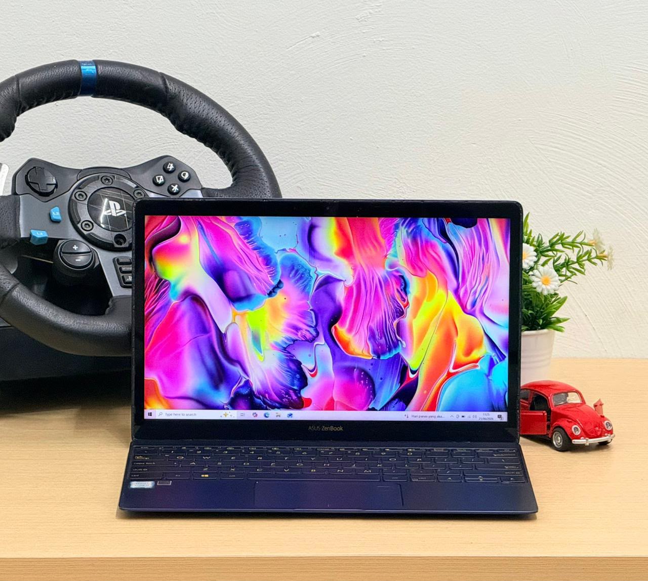 Asus Zenbook Ux390Uak 320 — foto 1